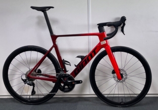 GIANT Propel Advanced, Pure Red